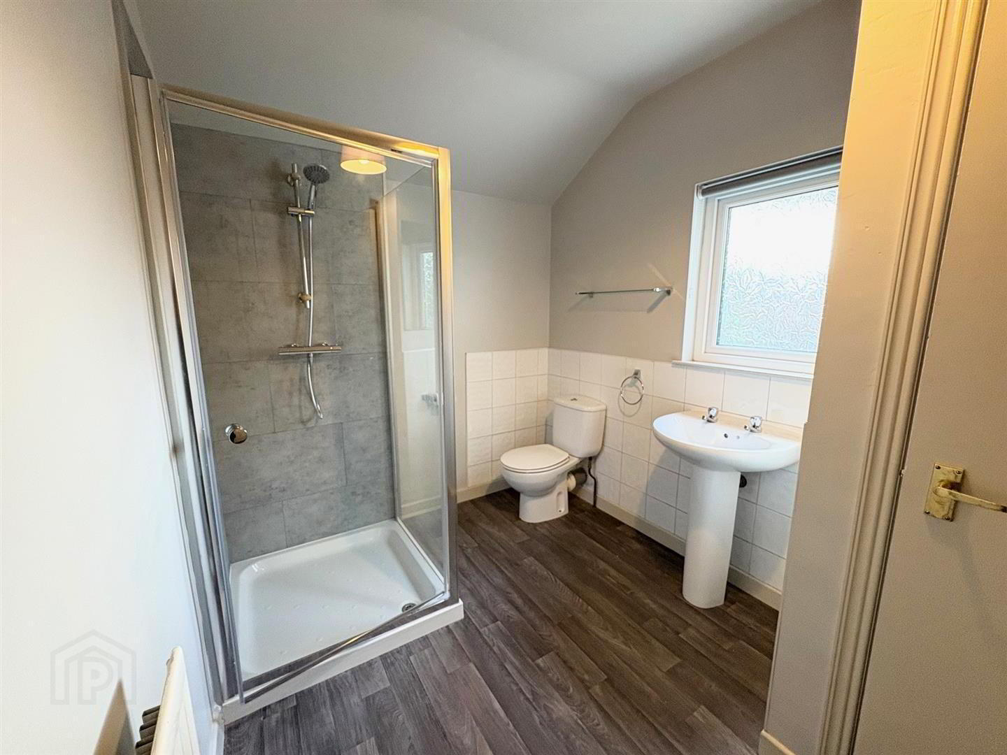 37 Downshire Road 10 of 12