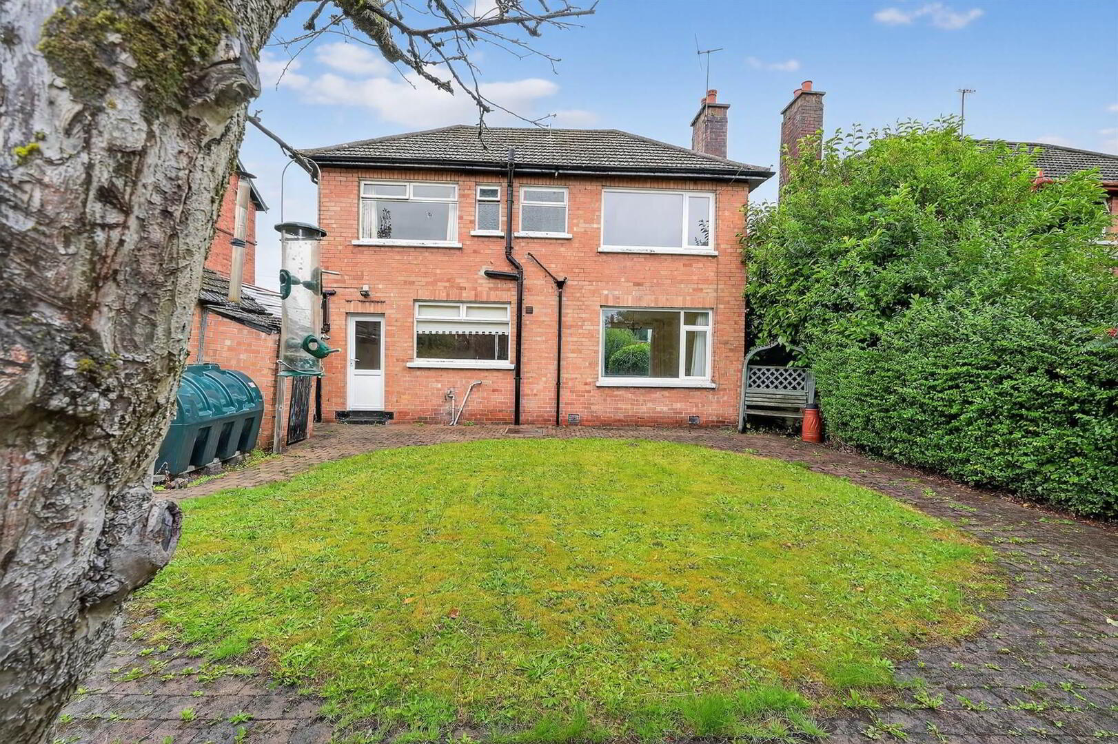 98 Marlborough Park Central 17 of 17