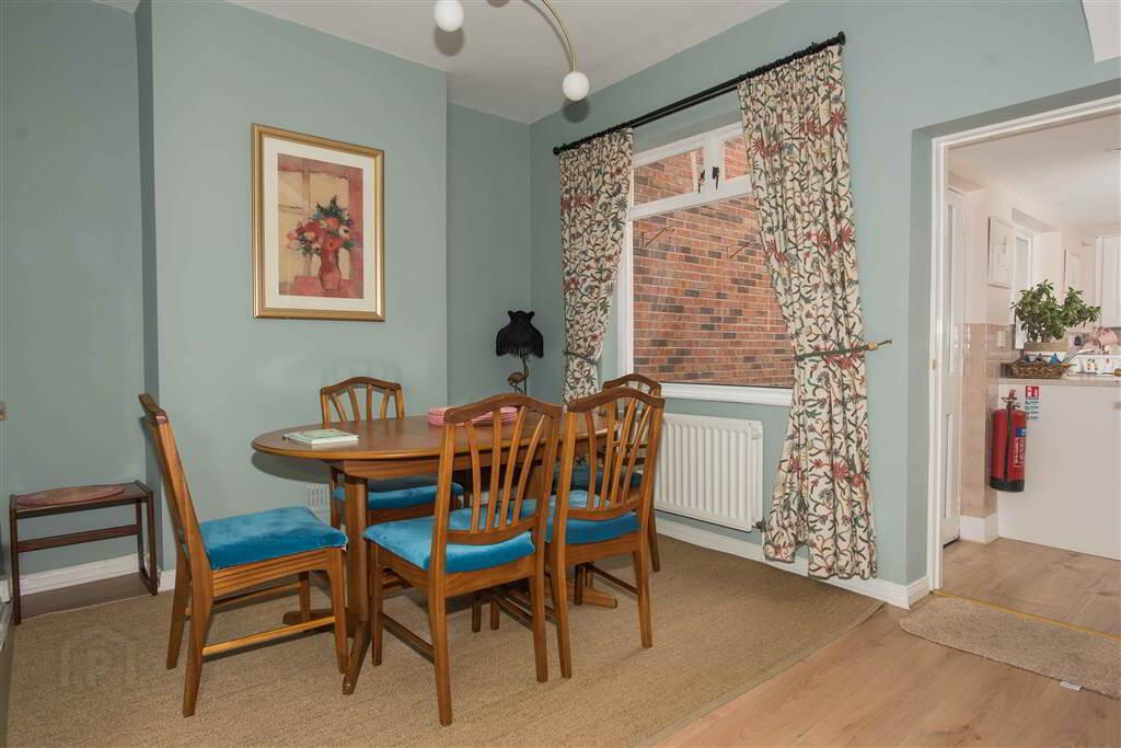 27 Malone Place 5 of 14