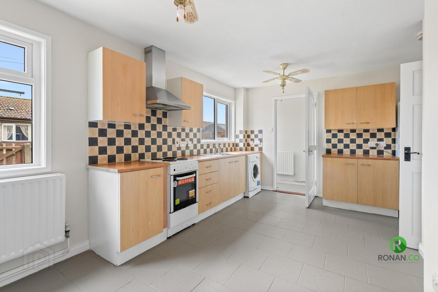 31 Ballycolman Estate 10 of 17