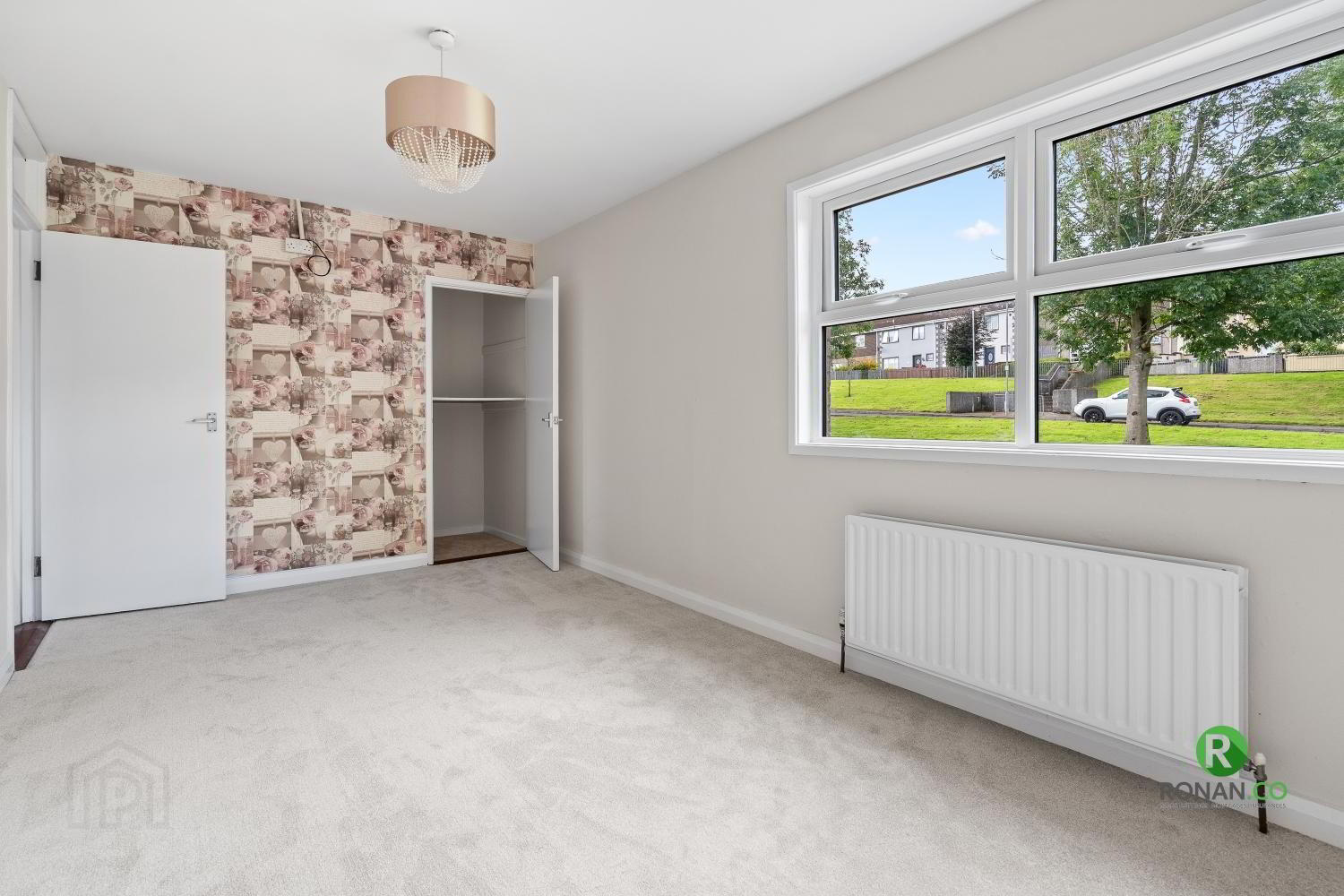 31 Ballycolman Estate 16 of 17