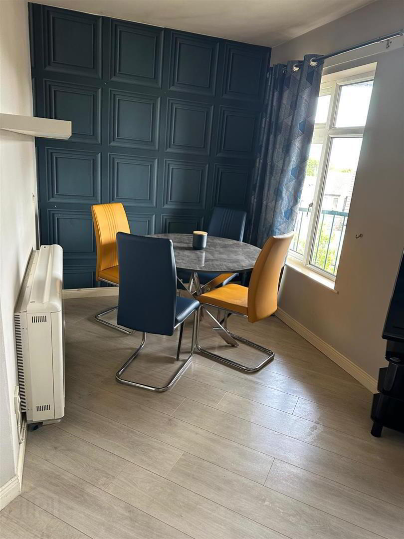 Flat, 18 O'Neills Place 5 of 12
