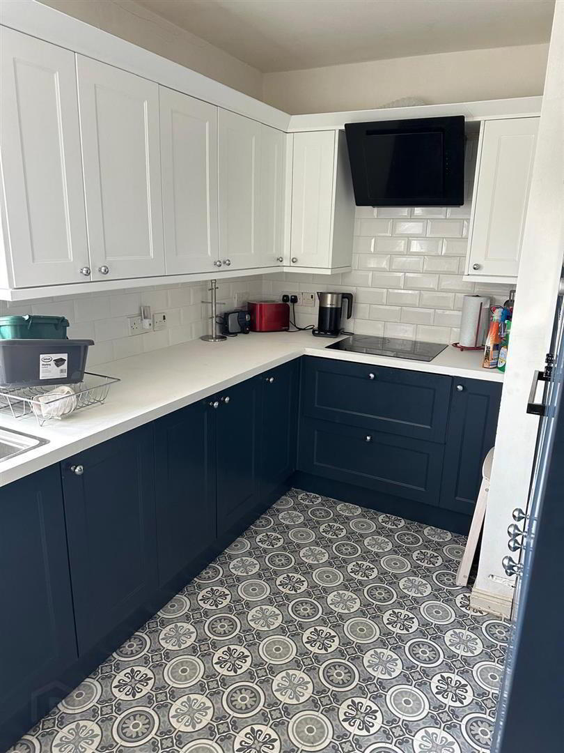 Flat, 18 O'Neills Place 6 of 12