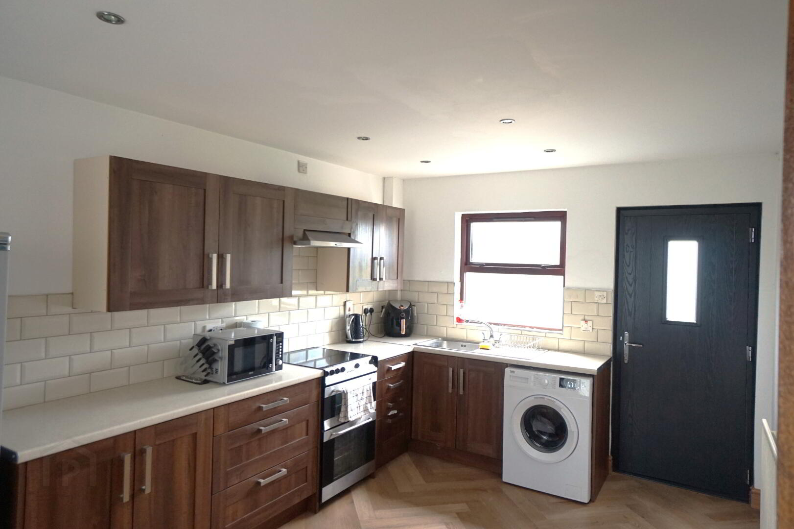 23 Halfpenny Gate Road 3 of 10
