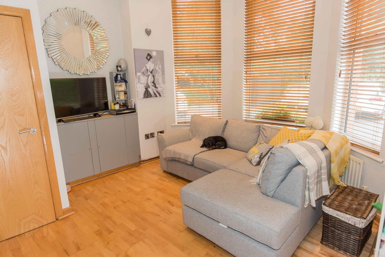 1 Earlstown Mews, 12 Annadale Avenue 4 of 11
