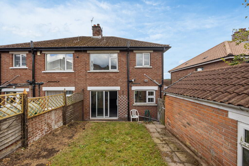 10 Orangefield Grove 18 of 19