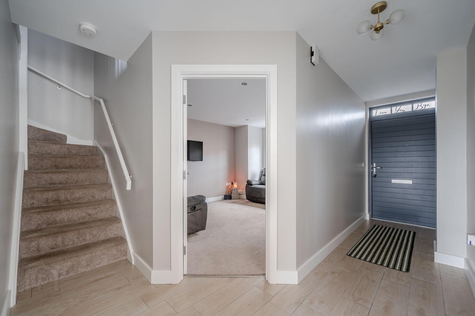 37 Rocklyn Walk 3 of 20