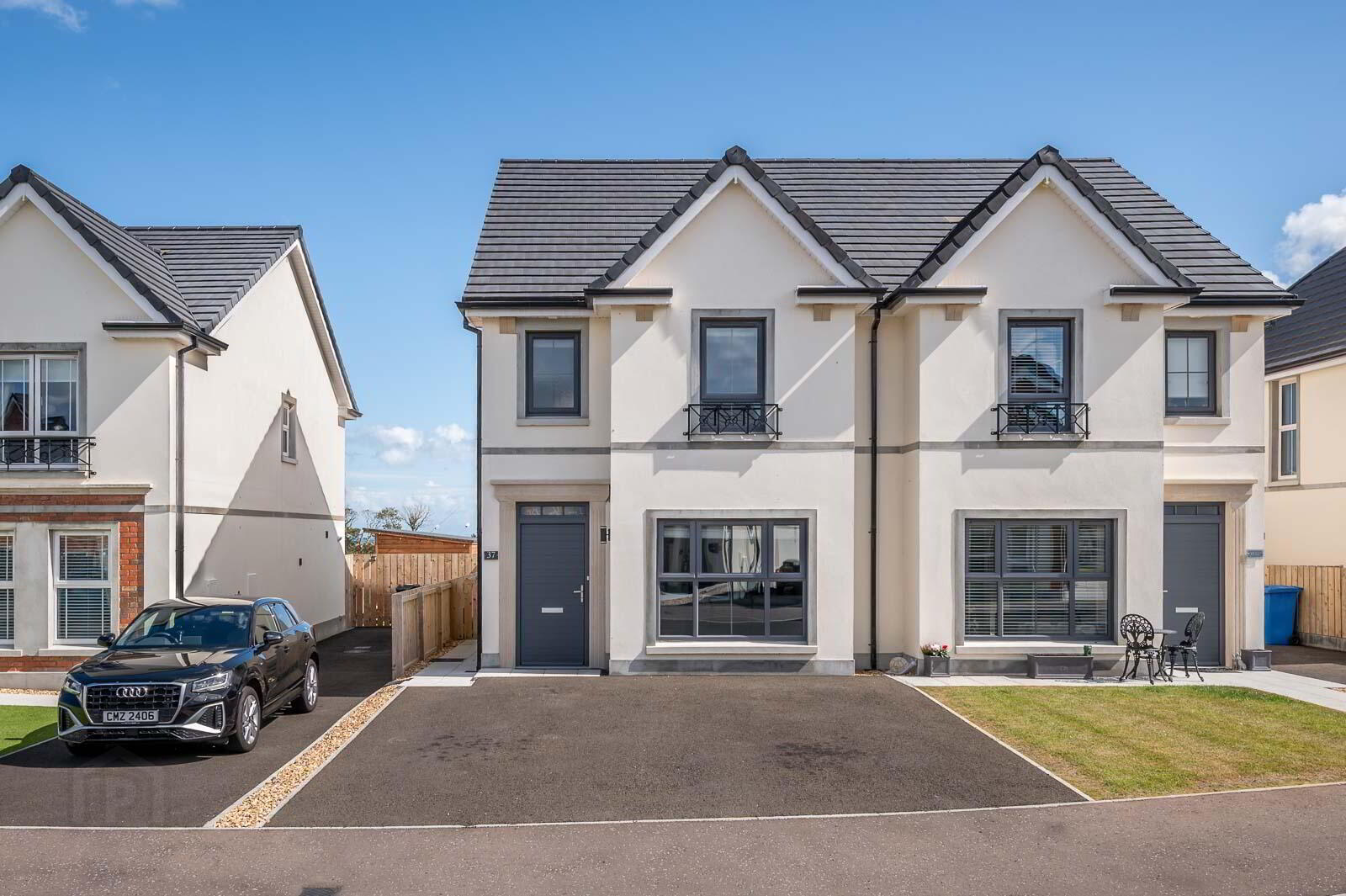 37 Rocklyn Walk 1 of 20
