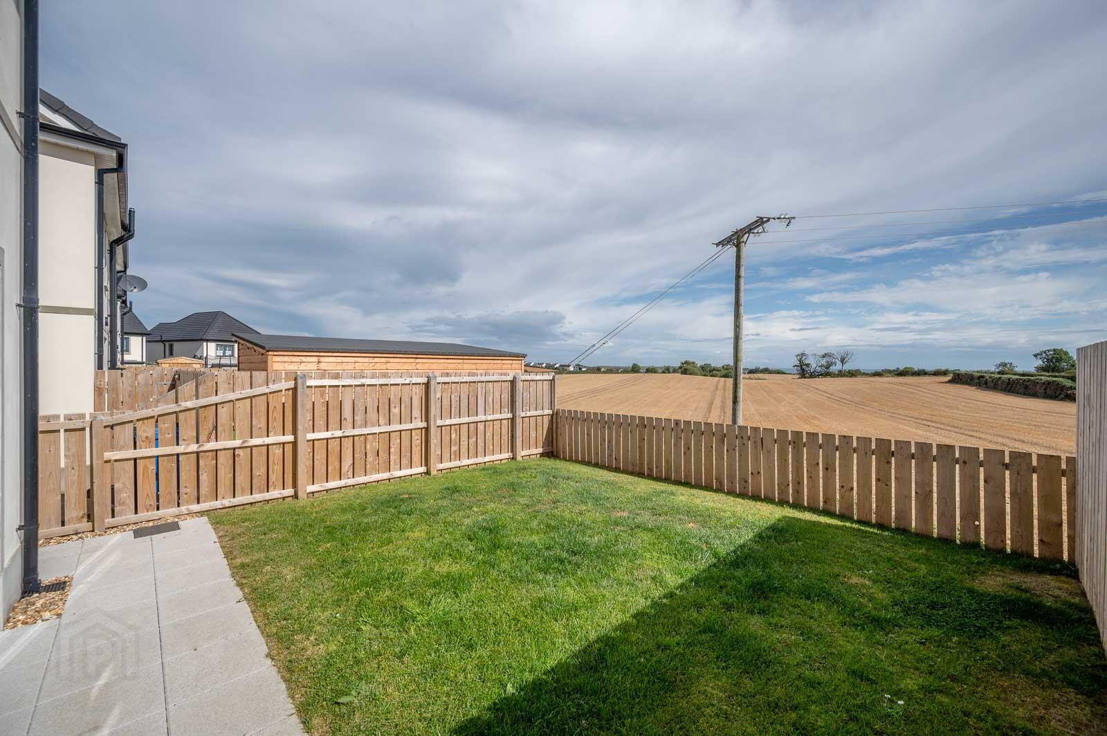 37 Rocklyn Walk 19 of 20