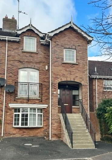 18 Mount Eagles Square 1 of 12