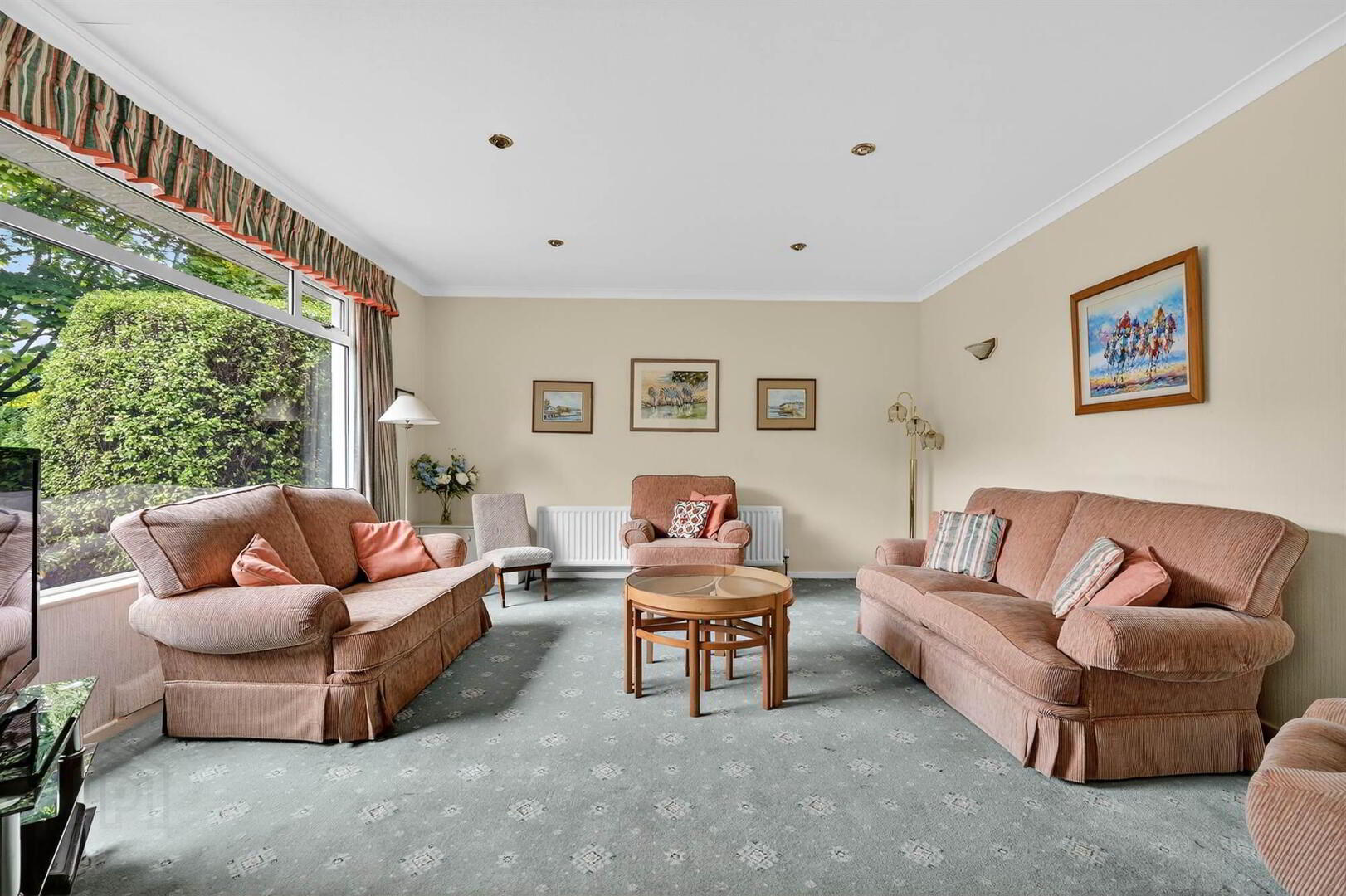 1 Croft Gardens 8 of 36