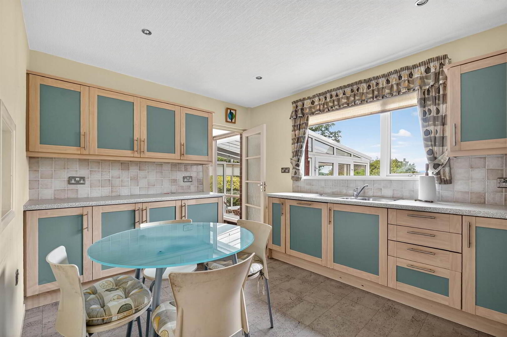 1 Croft Gardens 12 of 36