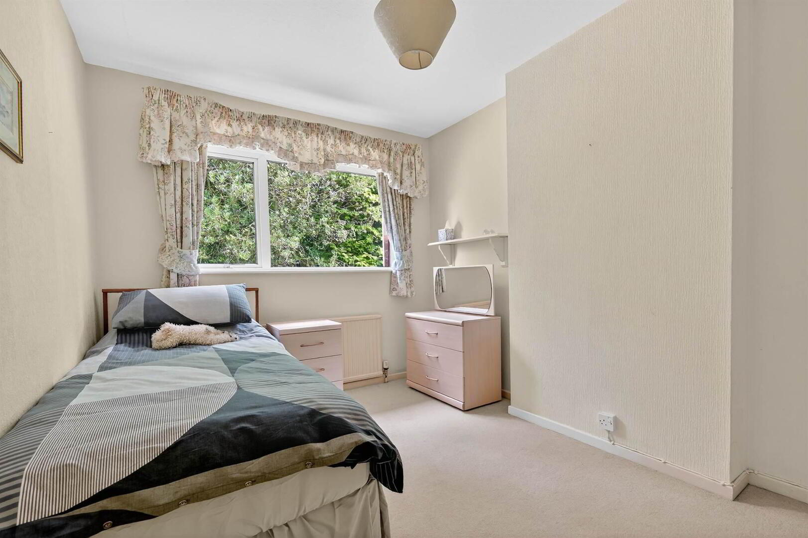 1 Croft Gardens 22 of 36