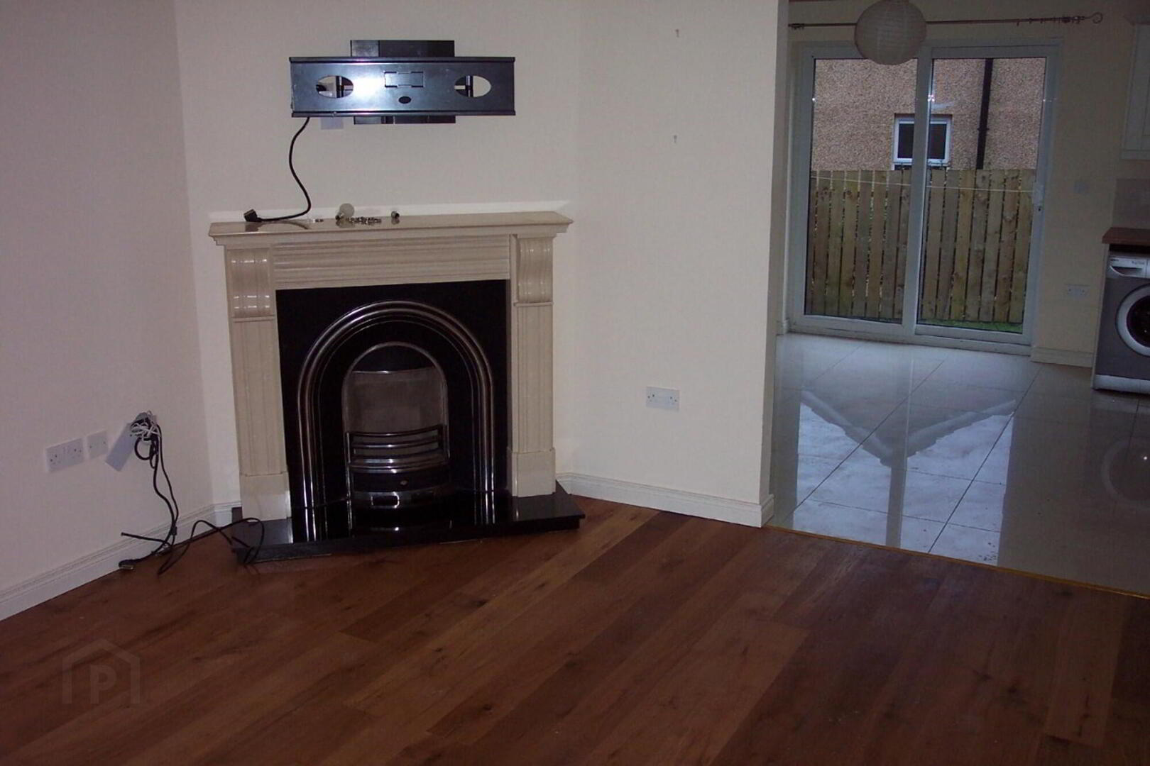 6 Wallace Court 3 of 8