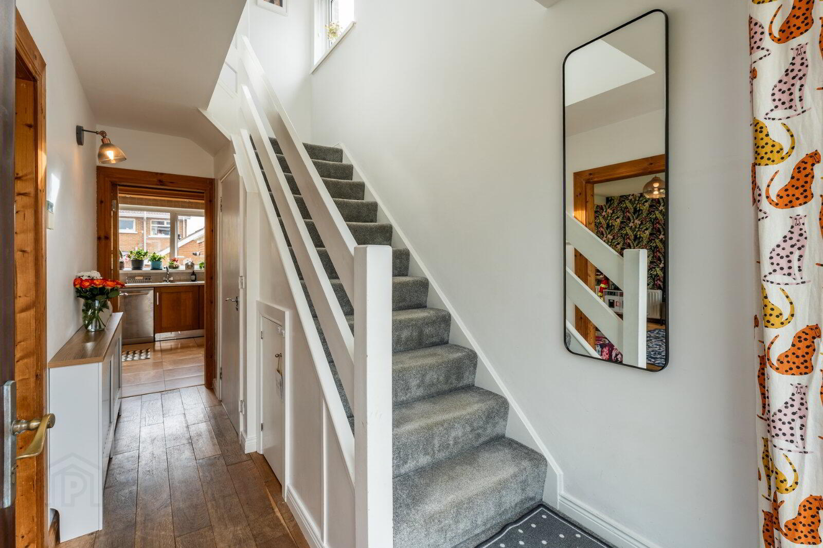 6 Sinclair Avenue 3 of 27