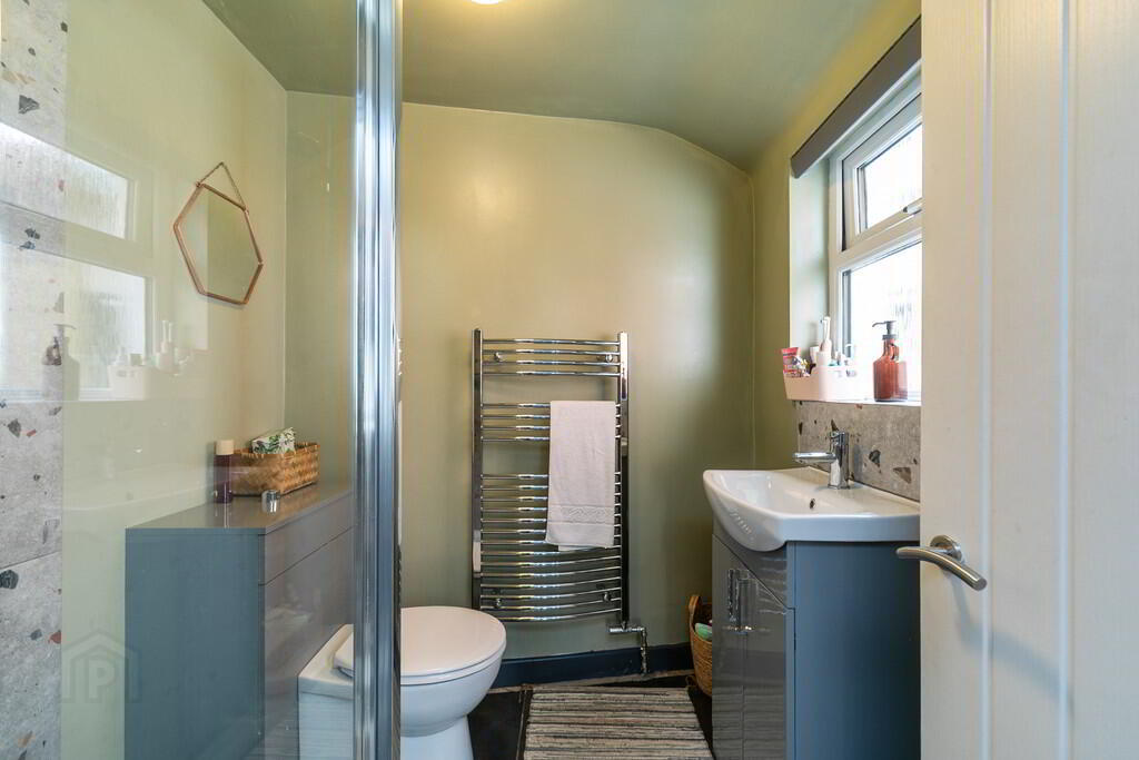 13 Batley Street 10 of 18