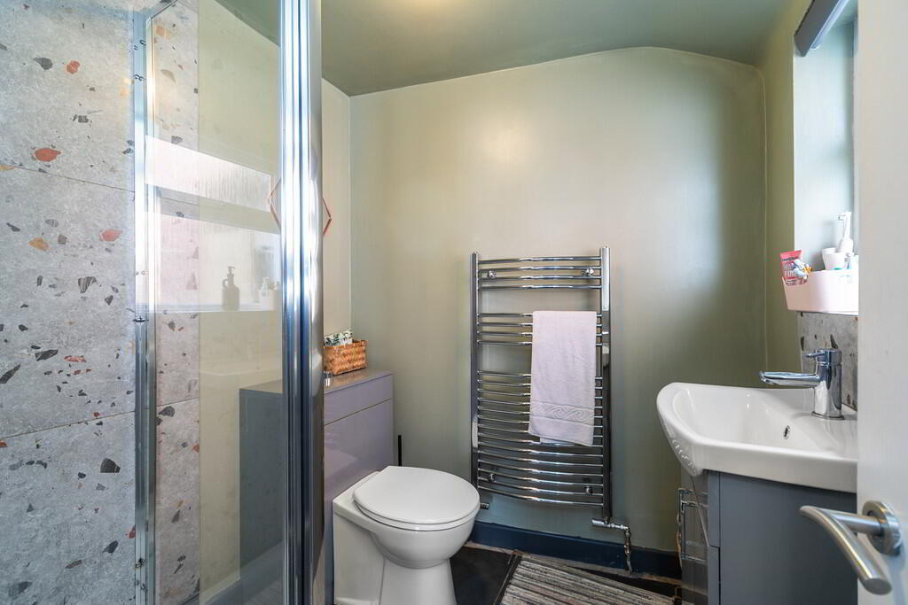 13 Batley Street 11 of 18