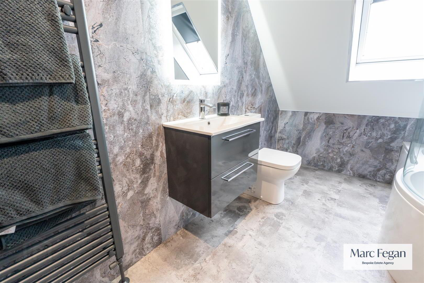 18 Collingwood Avenue 24 of 44
