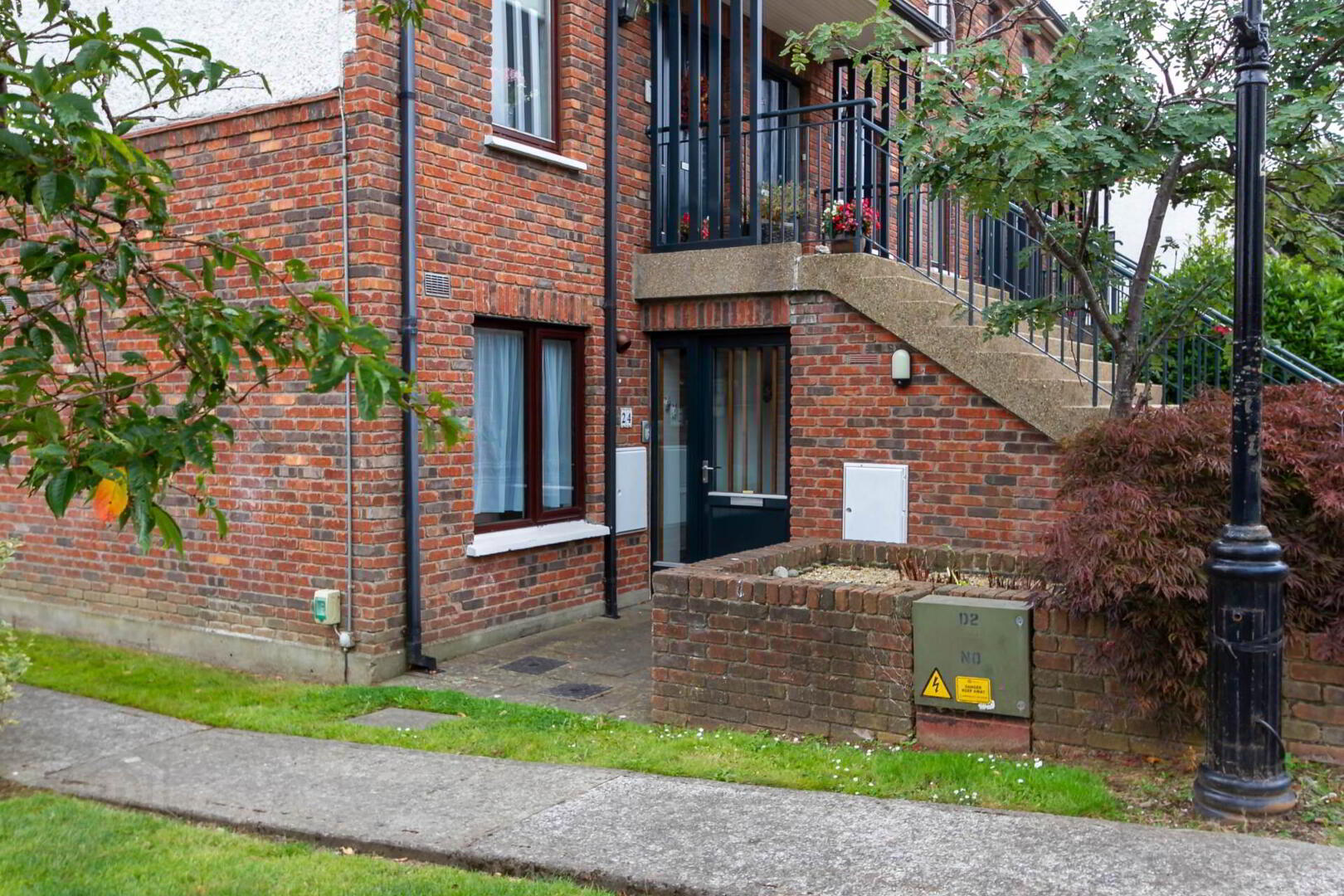 24 Merrion Grove 1 of 10