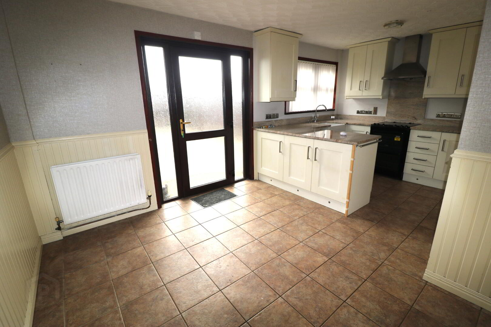 116 Dunvale 6 of 13
