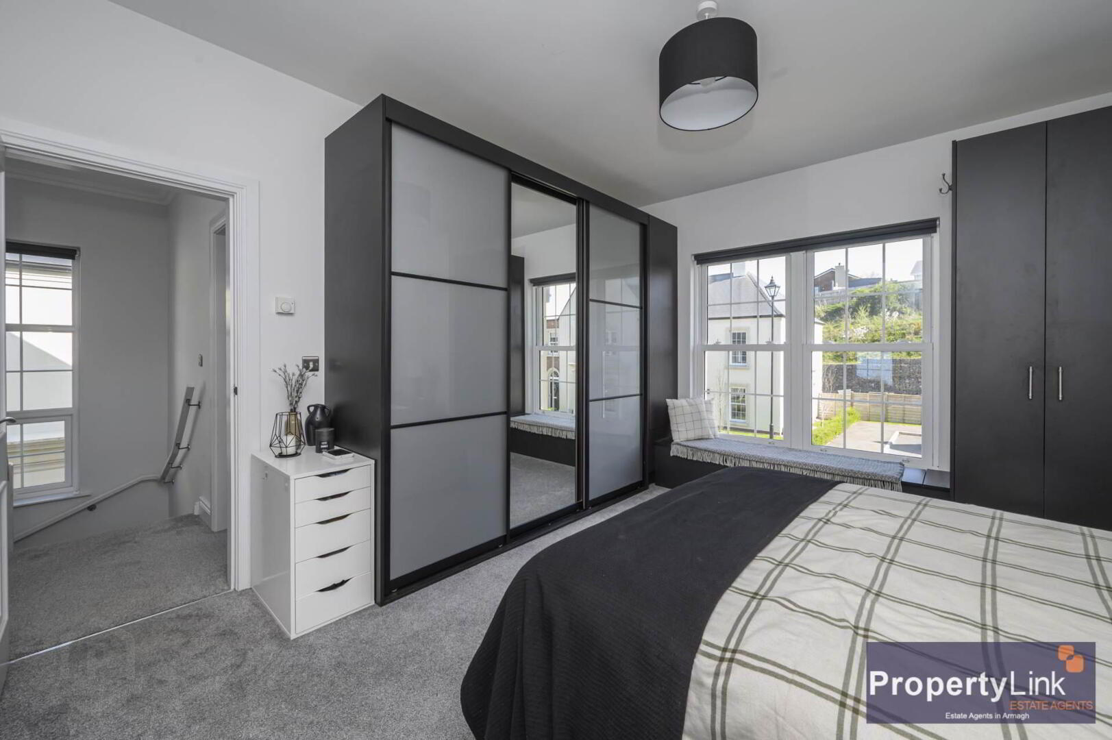 27 Deanery Drive 19 of 30