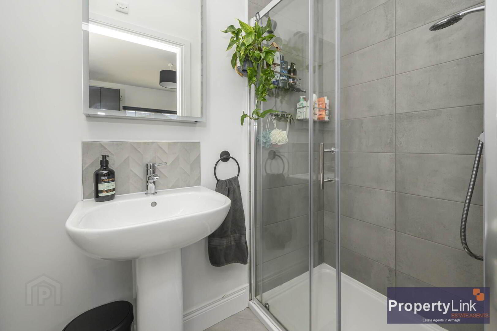 27 Deanery Drive 21 of 30