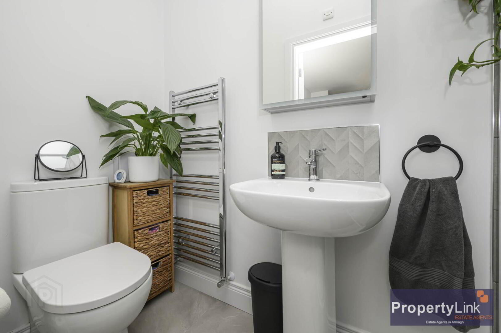 27 Deanery Drive 22 of 30