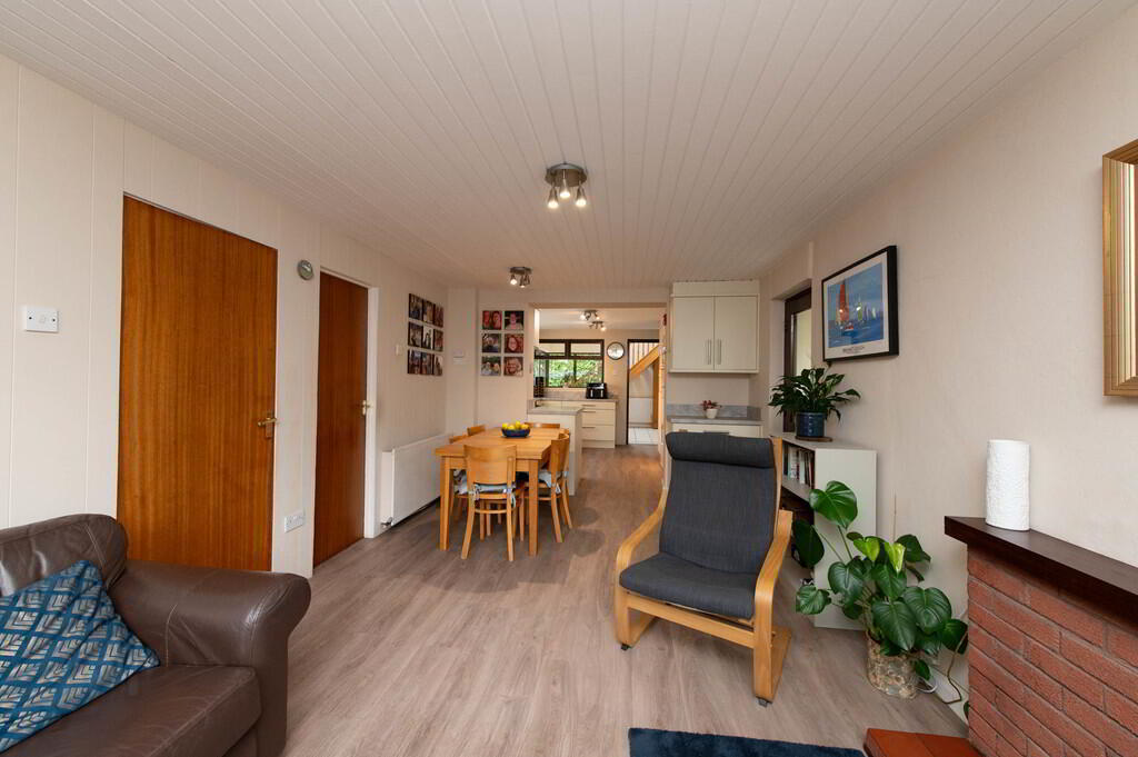 16 Jordanstown Road 7 of 40