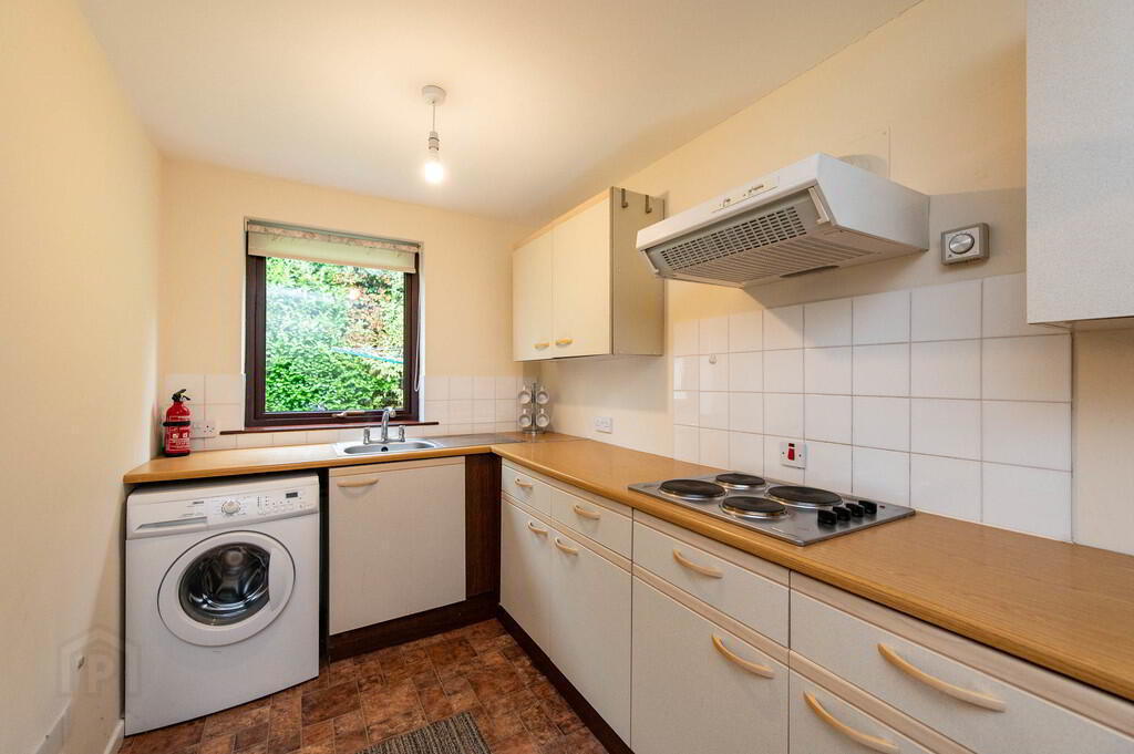 16 Jordanstown Road 27 of 40
