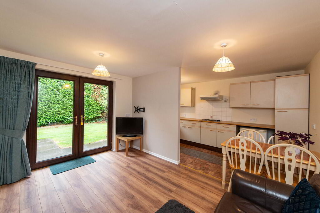 16 Jordanstown Road 24 of 40