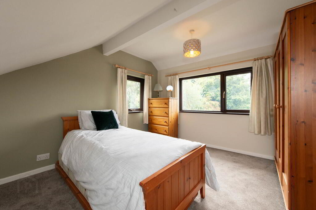 16 Jordanstown Road 21 of 40