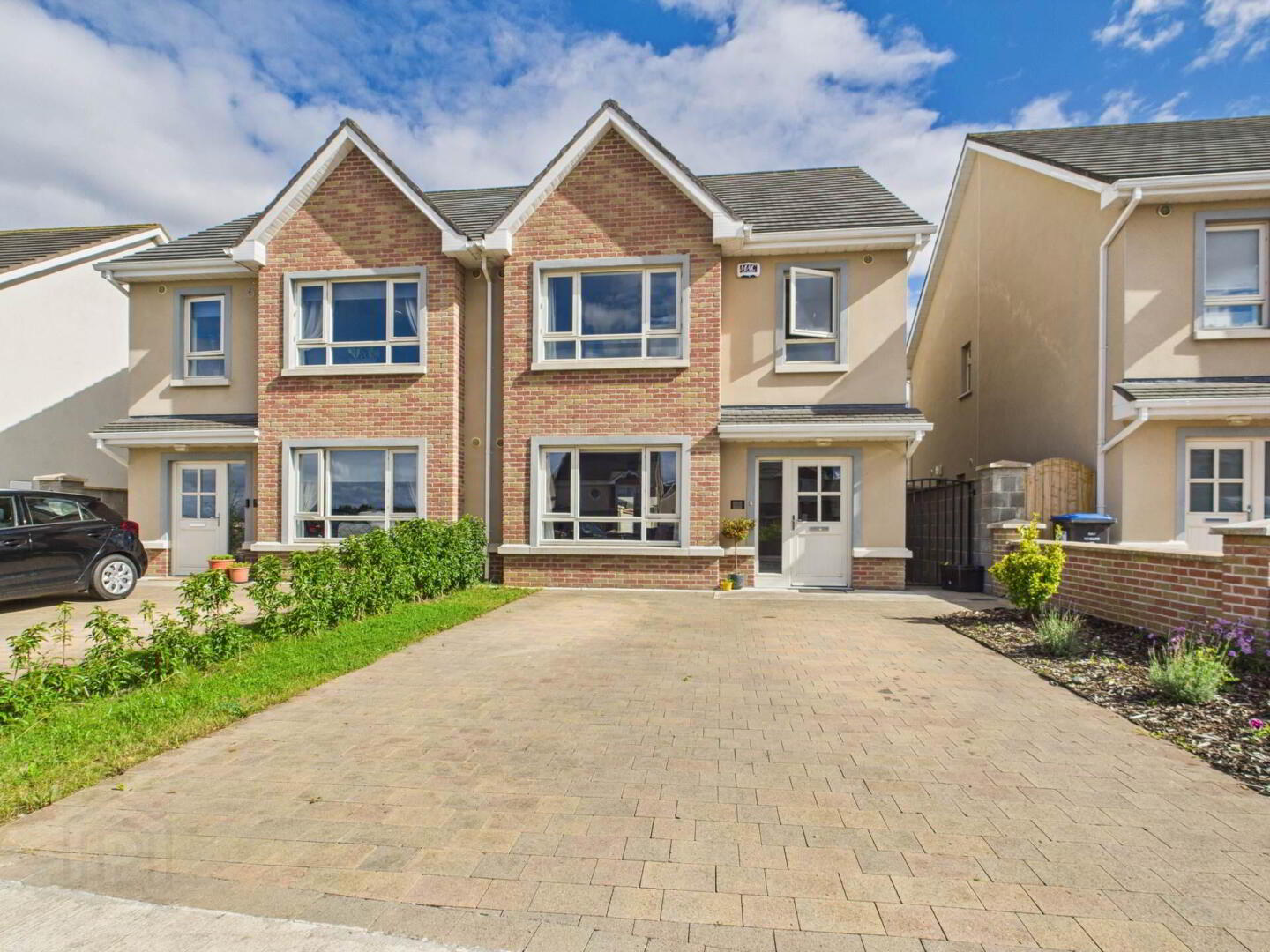 37 Gallowhill Court 1 of 41