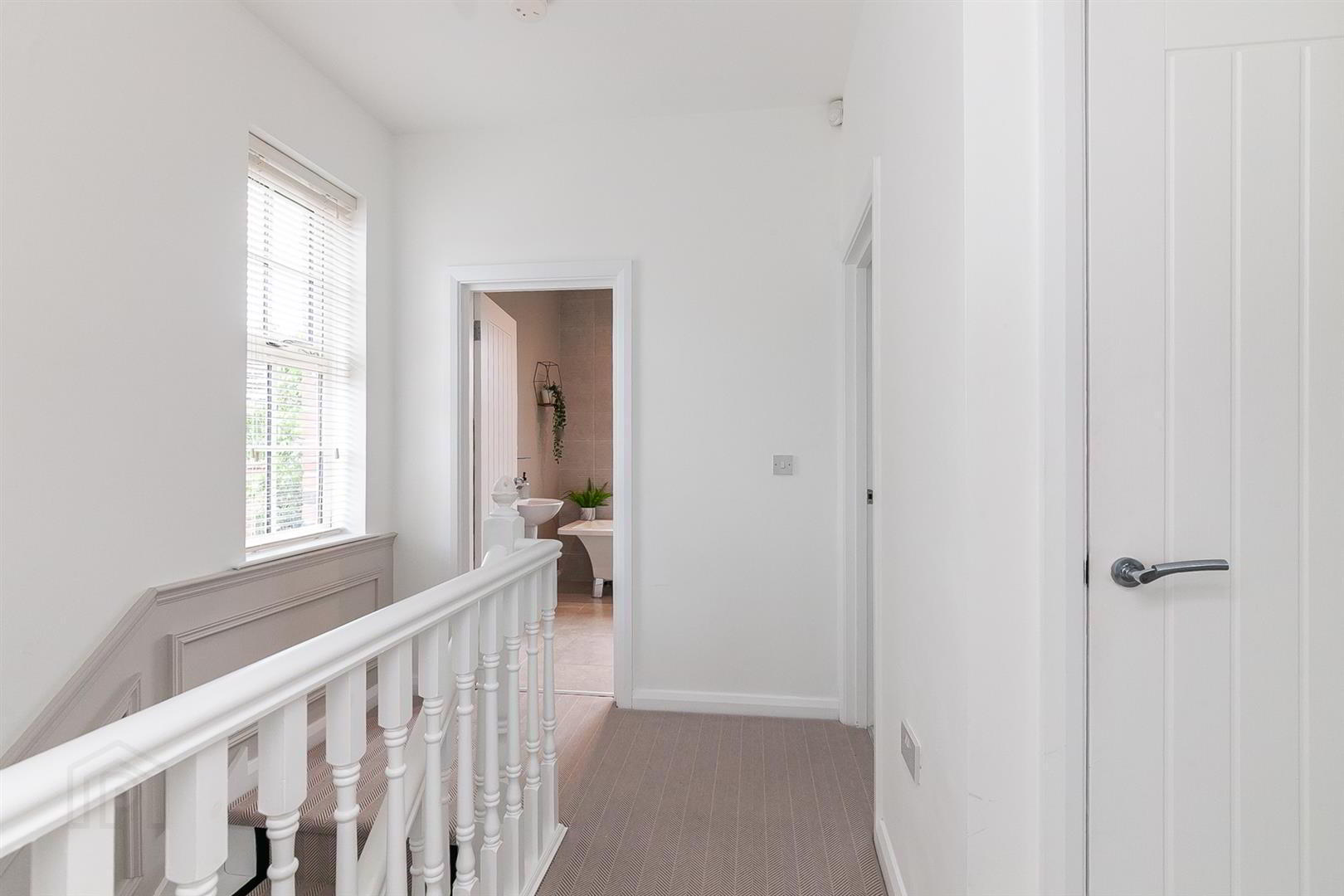 16 Glen Corr Way 11 of 20