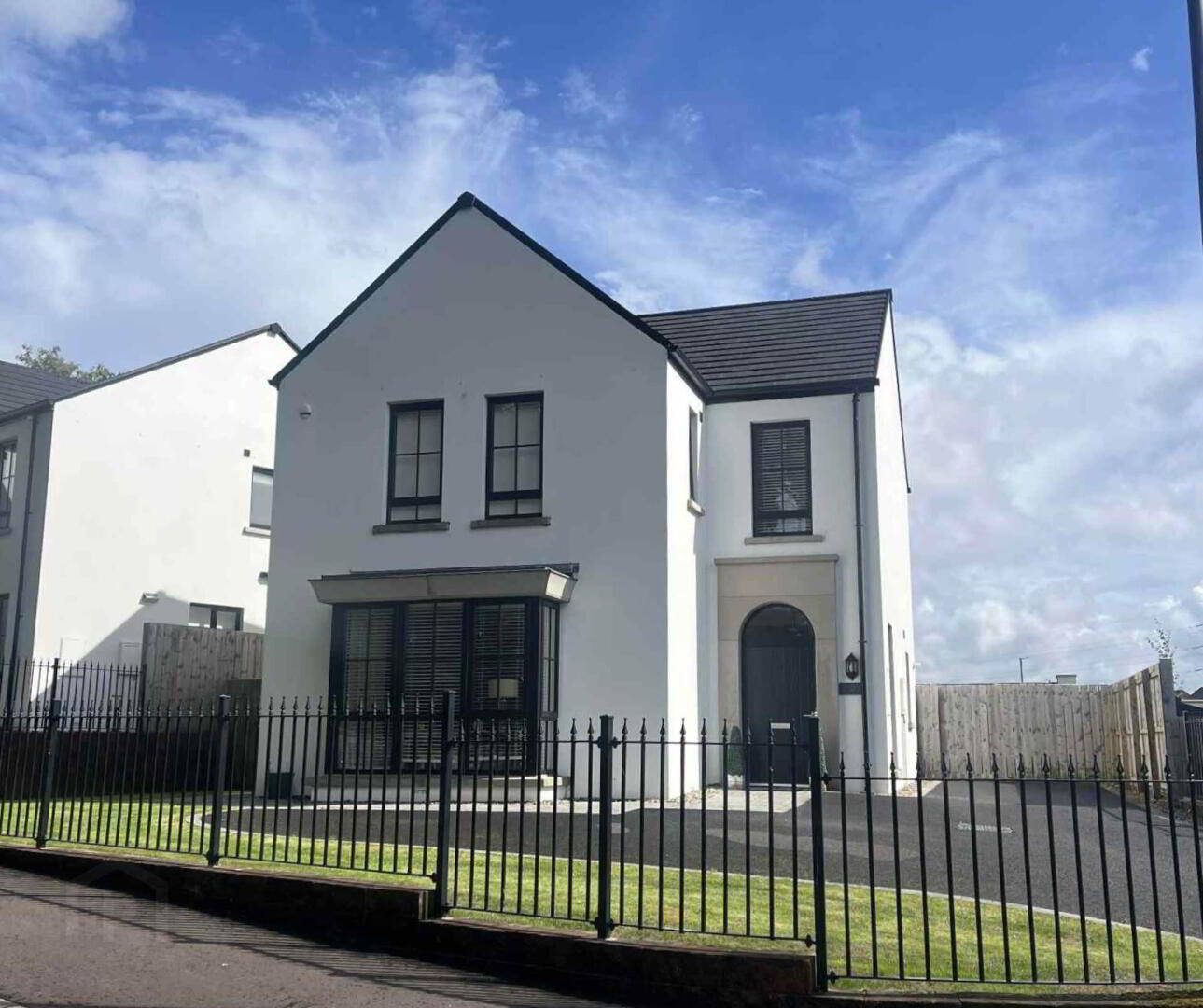 20 Gleann Elagh 3 of 52