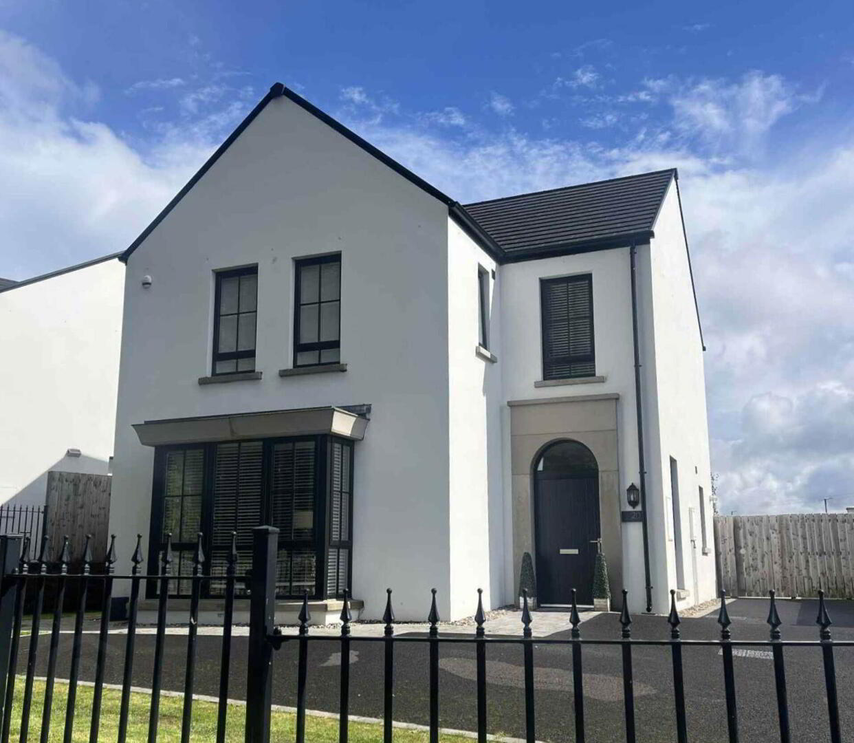 20 Gleann Elagh 2 of 52