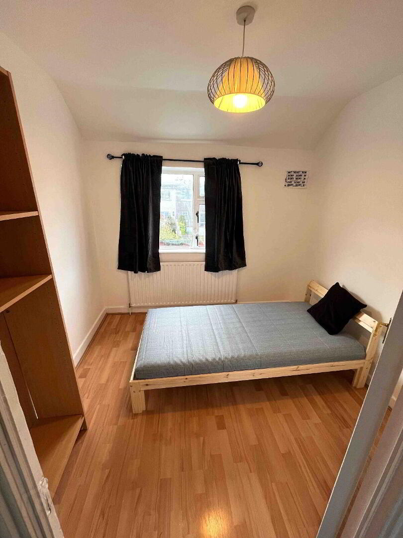 Edenmore Crescent 12 of 20