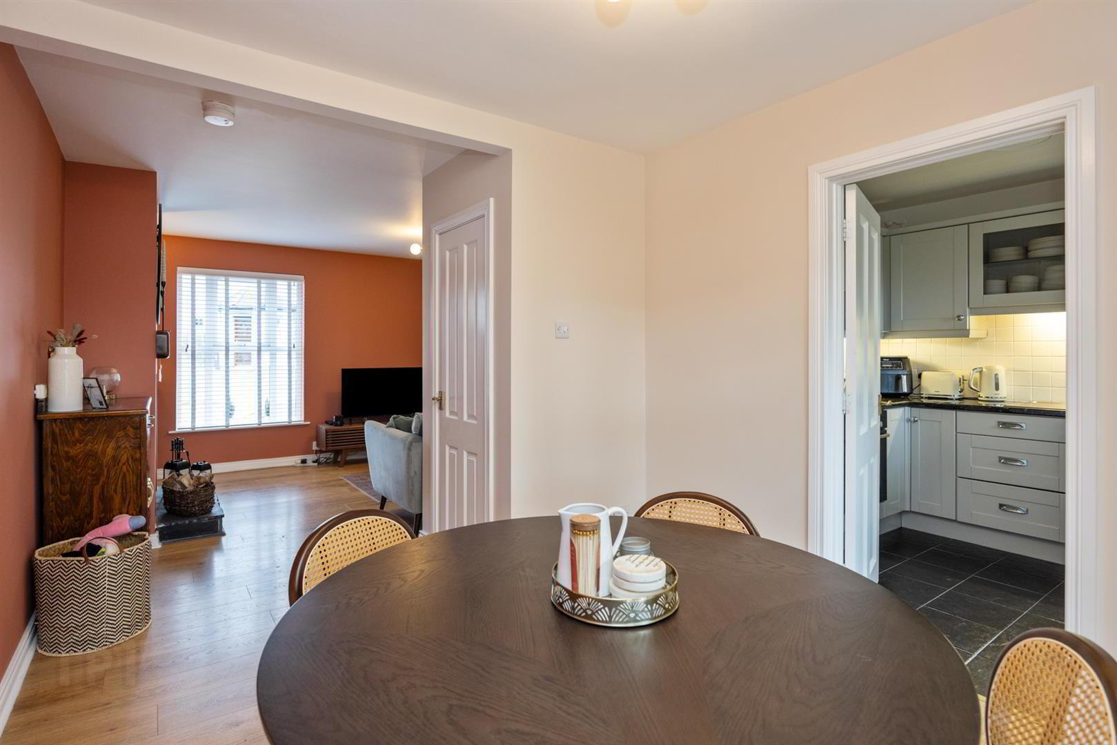 18 North Lodge Court 8 of 19