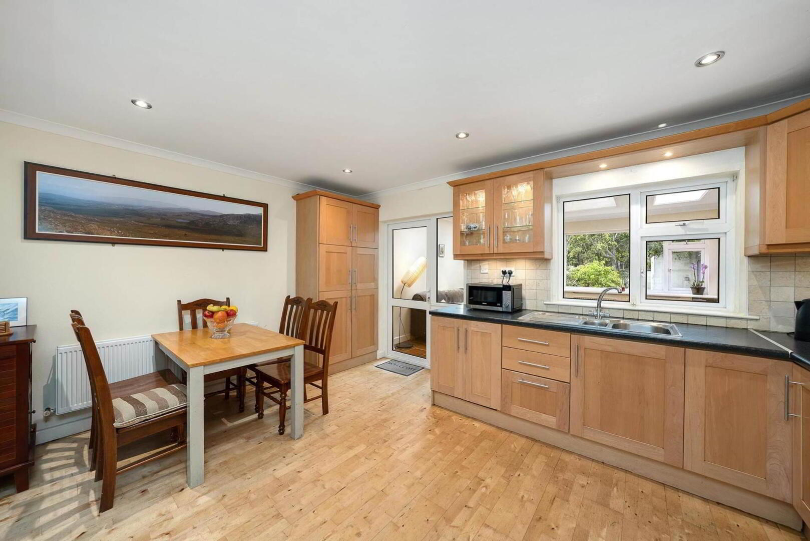 134 Dorney Court 10 of 45