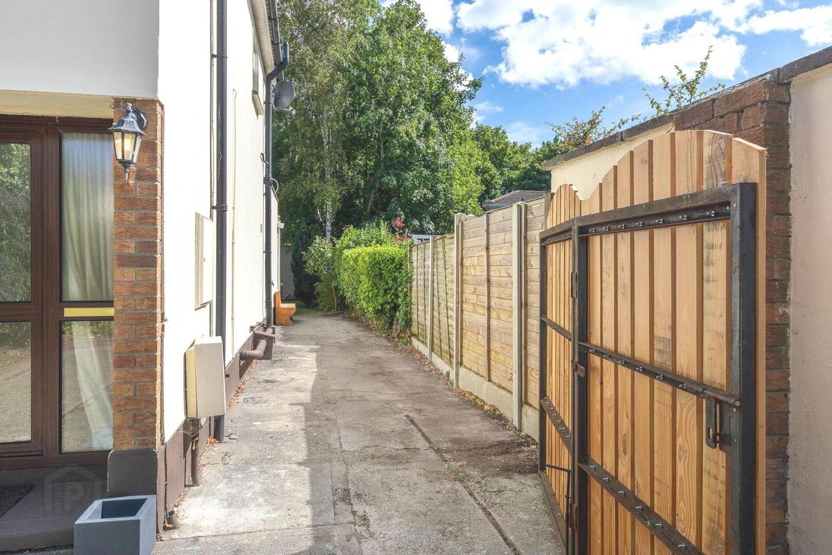 134 Dorney Court 35 of 45