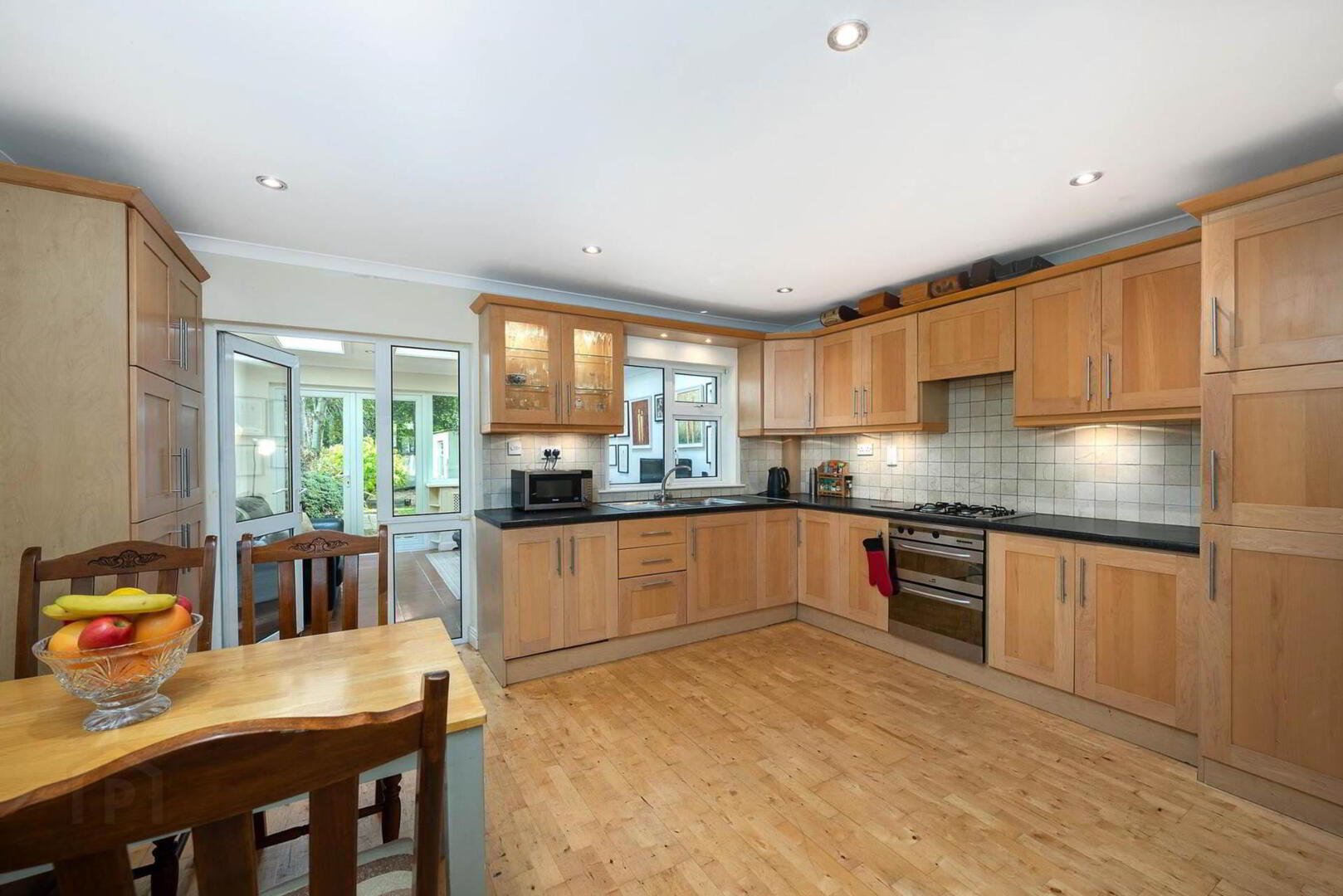 134 Dorney Court 9 of 45