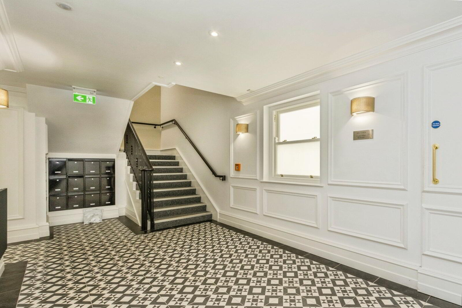 Apartment 1, 6 Lady Ishbel Boulevard 3 of 12