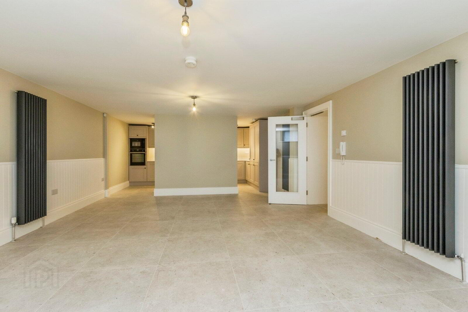 Apartment 1, 6 Lady Ishbel Boulevard 7 of 12