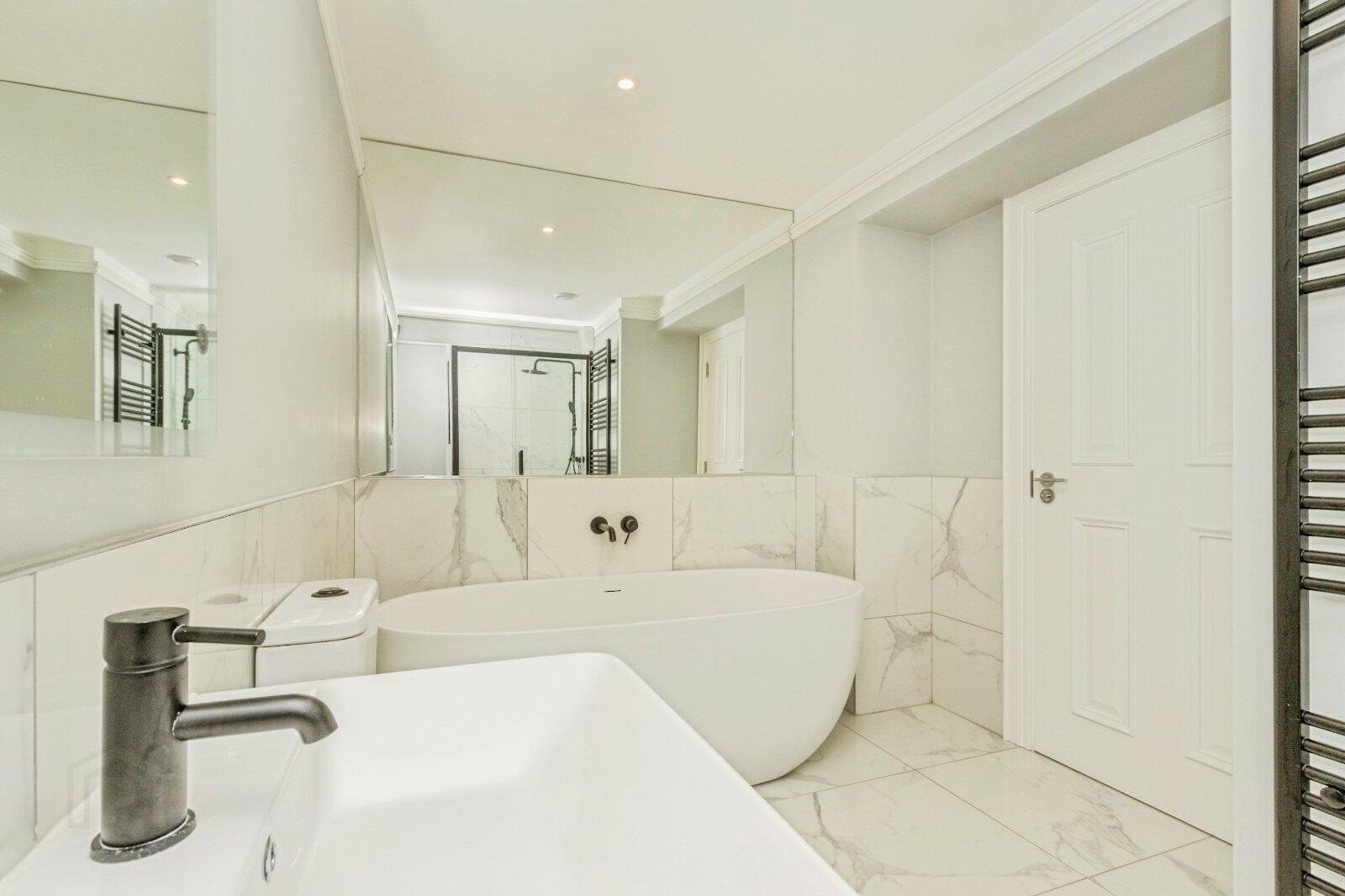 Apartment 1, 6 Lady Ishbel Boulevard 11 of 12