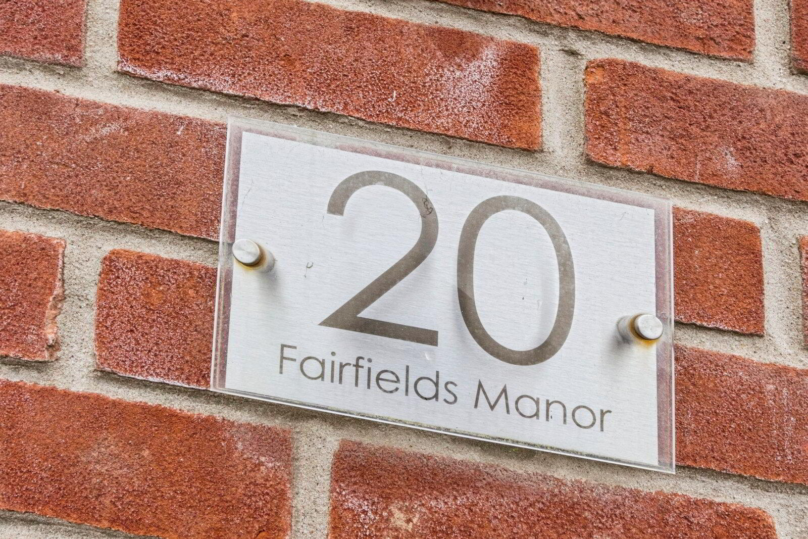 20 Fairfields Manor 19 of 19