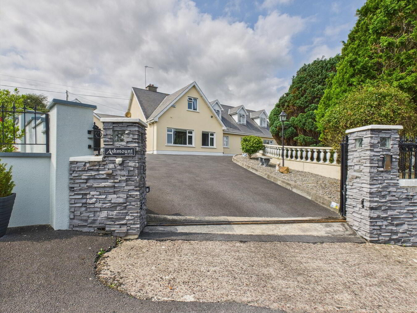 Ashmount 3 of 51