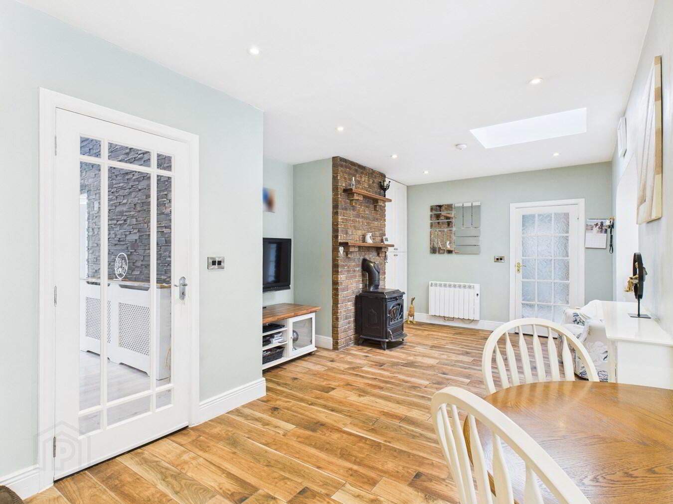 Ashmount 20 of 51