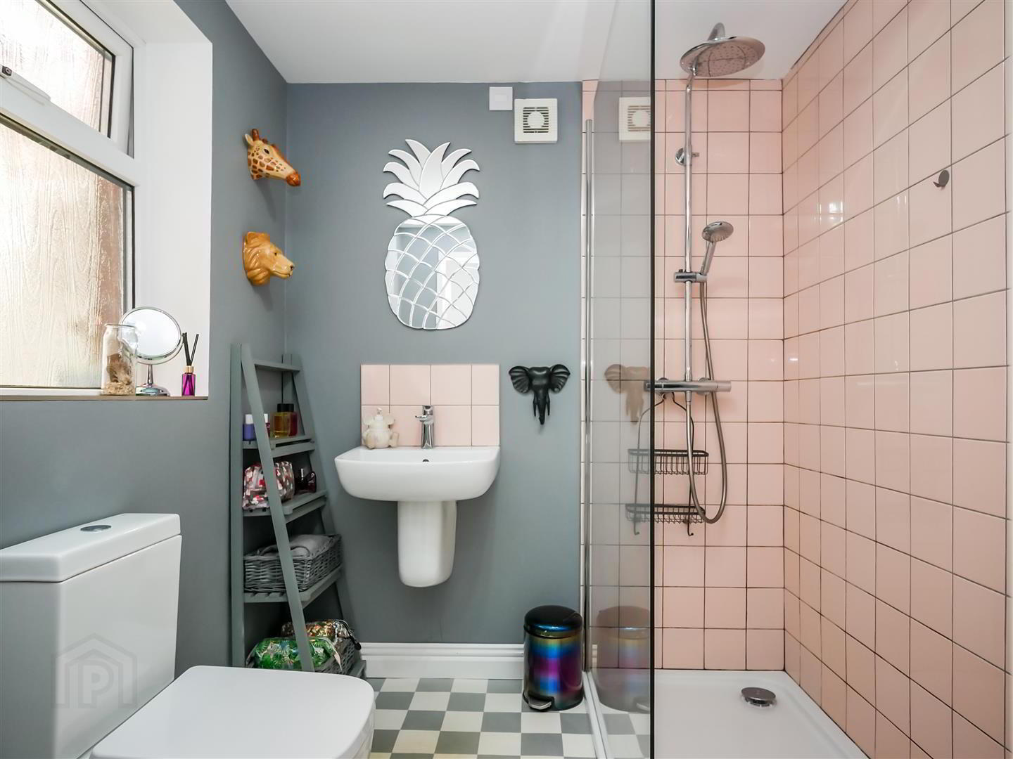 15 Gipsy Street 6 of 12