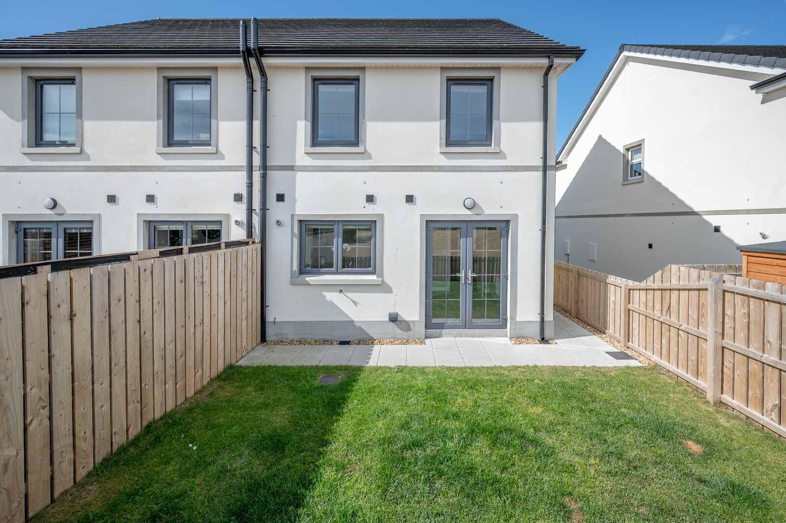 37 Rocklyn Walk 18 of 22
