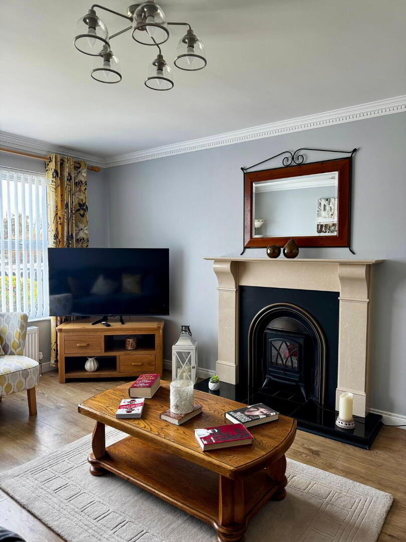 24 Magheramenagh Gardens 4 of 25