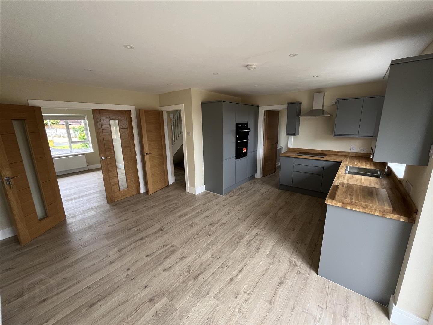 47 Ardaveen Drive 1 of 22